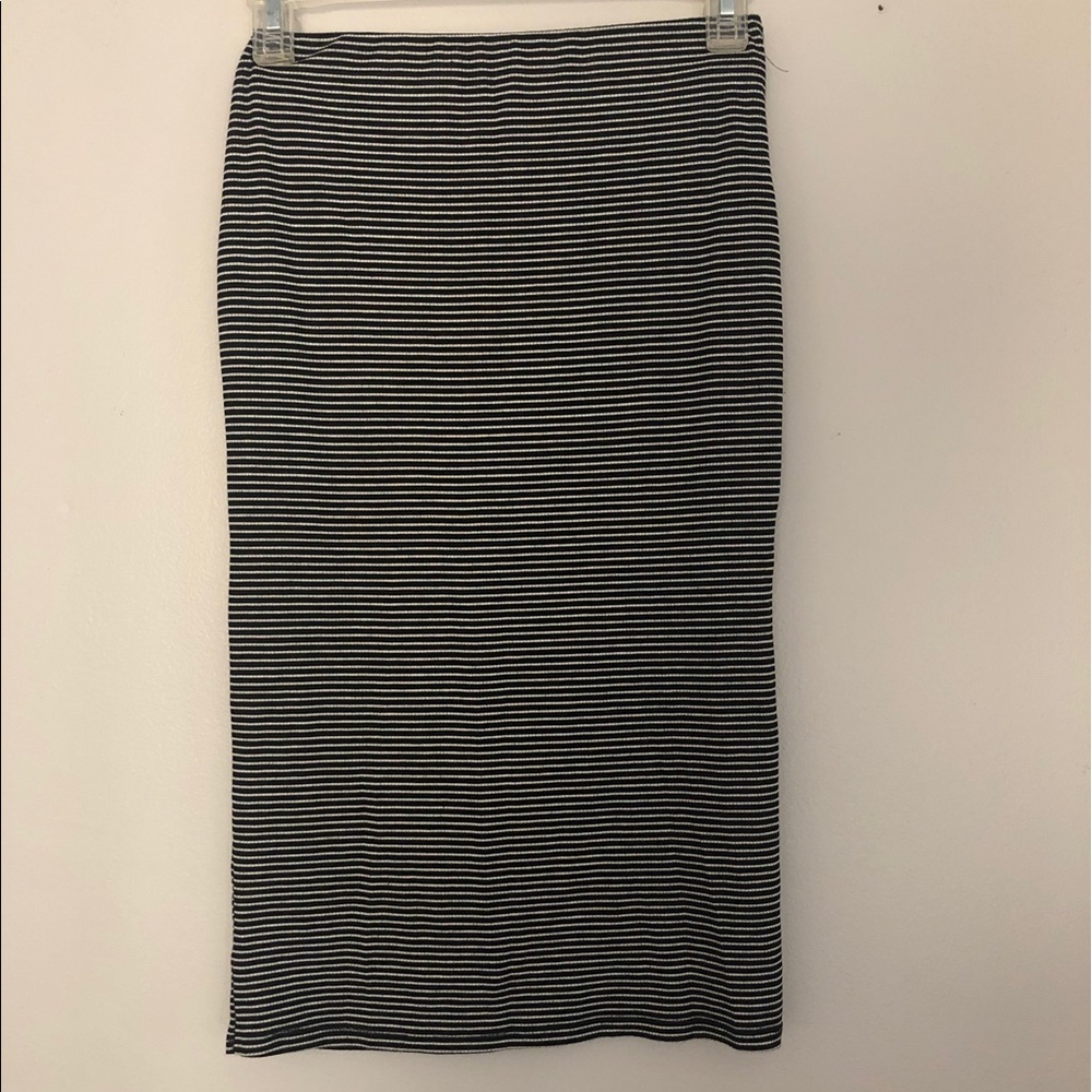 forever 21 black and white striped midi skirt